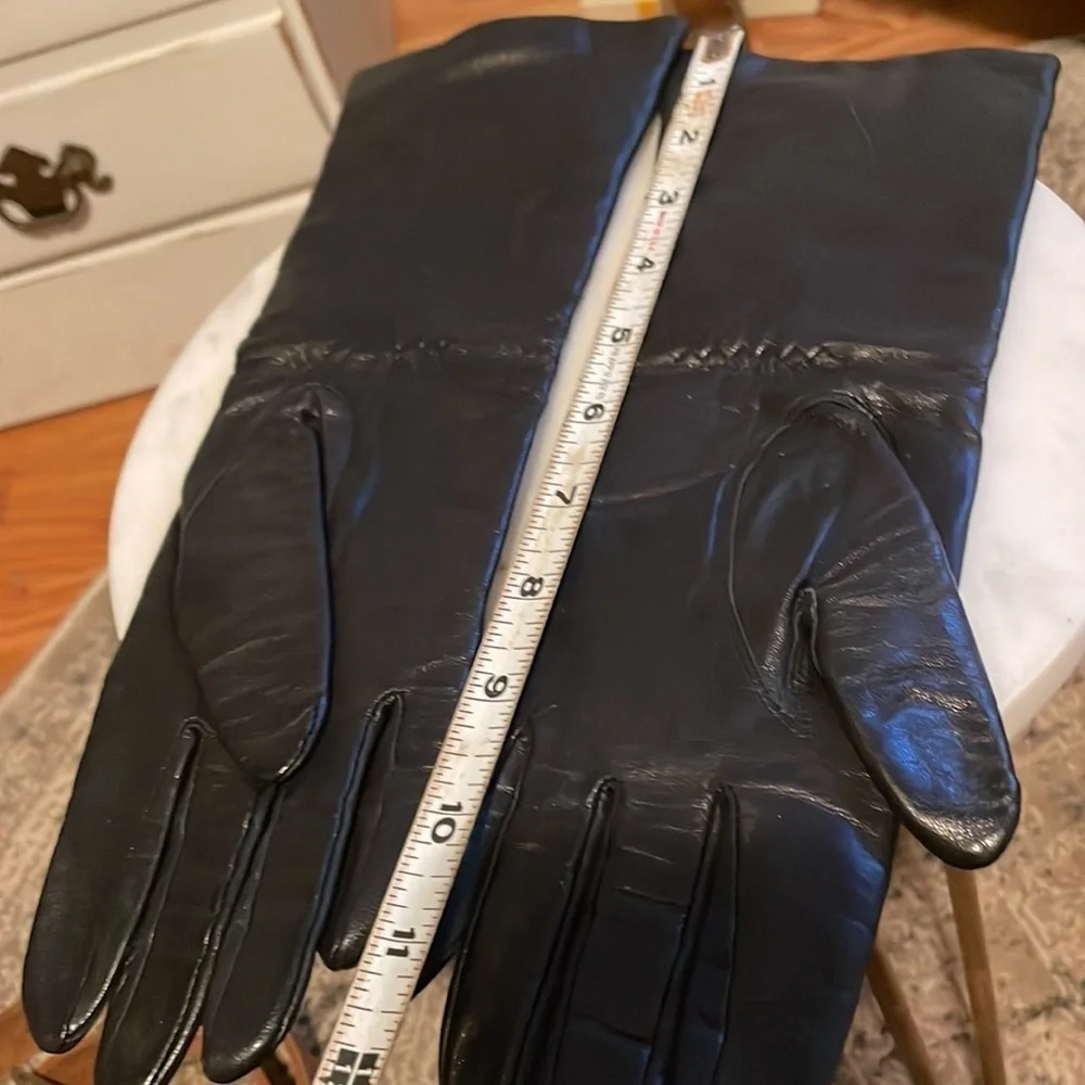VINTAGE LONG LEATHER GLOVES SZ M